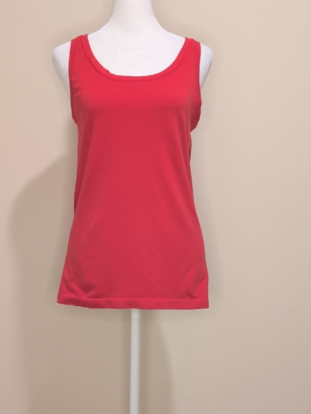 White House Black Market Red Scoop Neck Tank Top
